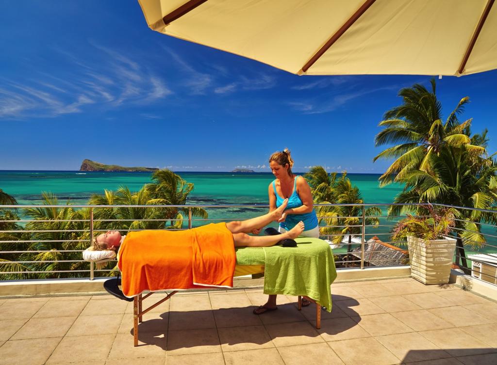 Відпочинок в готелі Cape Point Seafront Exclusive Suites & Penthouses Гран-Бе