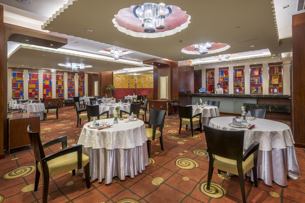 Горящие туры в отель Kuntai Royal Hotel Пекин