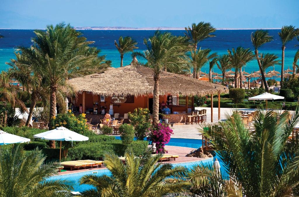 Горящие туры в отель Amwaj Oyoun Hotel & Resort Шарм-эль-Шейх Египет