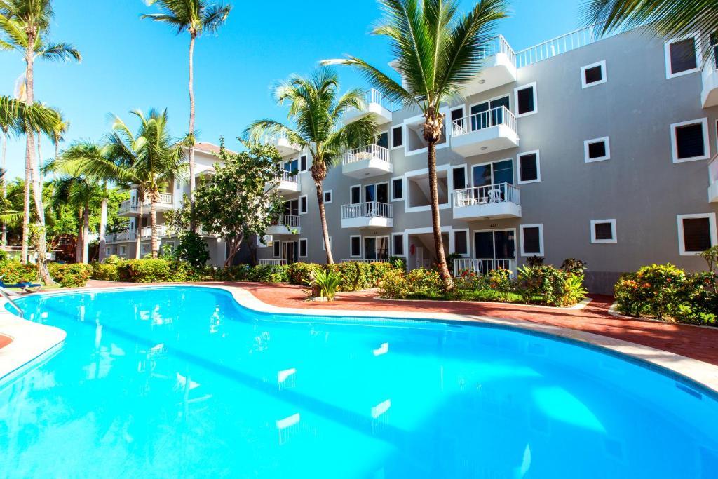 Tropicana Suites Deluxe Beach Club & Pool, 4, фотографии