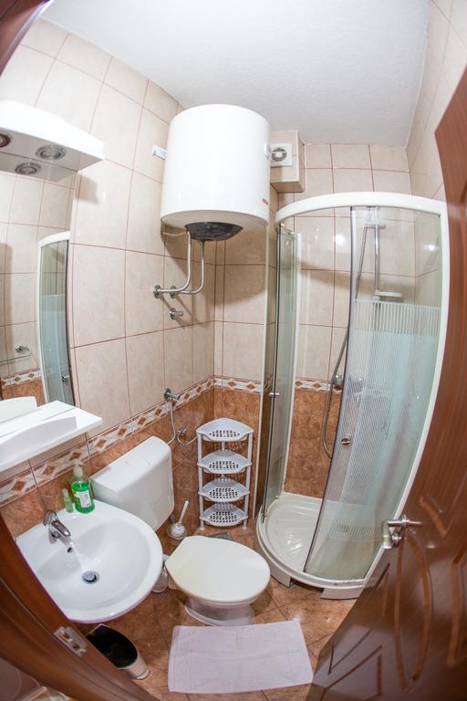 Guesthouse Vucicevic price