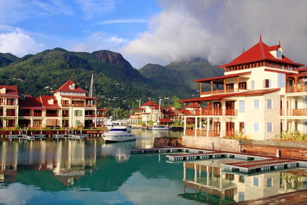 Отдых в отеле Eden Island Luxury Accommodation