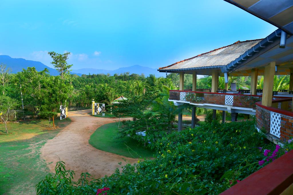 Boulder Range Resort Шри-Ланка цены