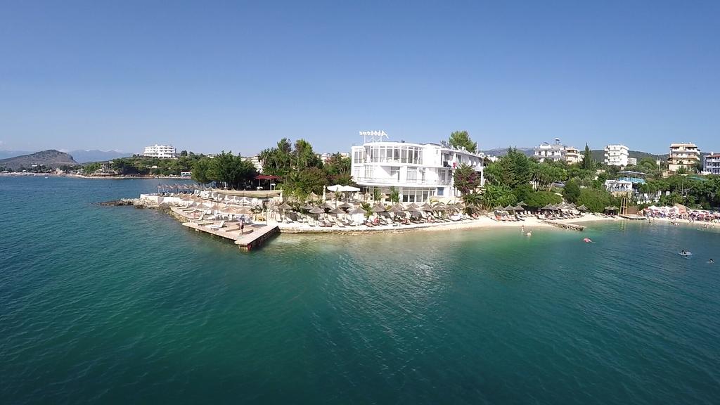 Hotel Abalone, Albania