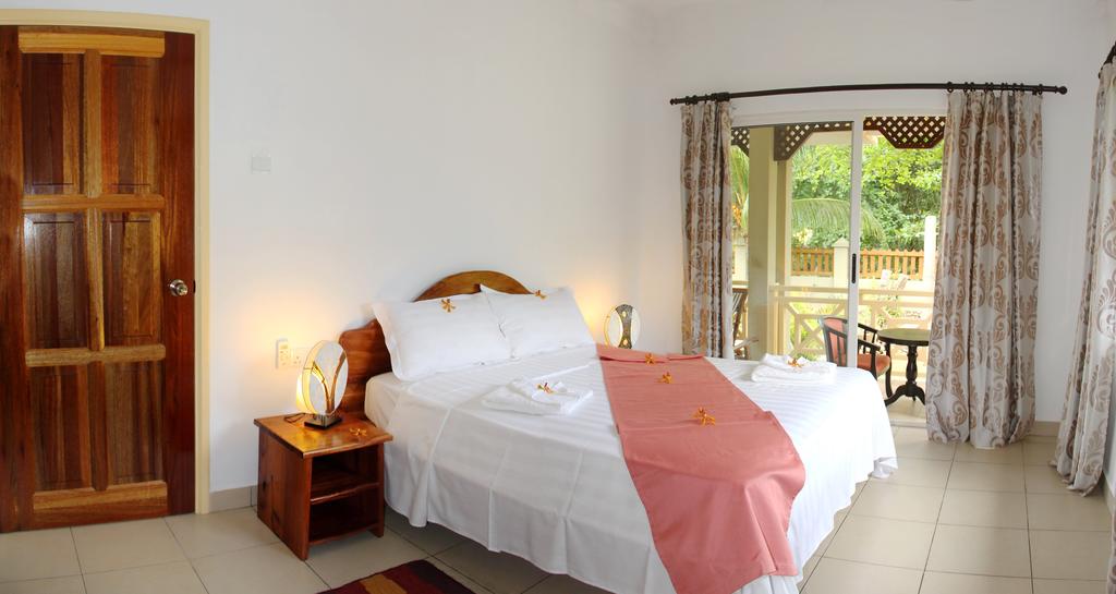 Відпочинок в готелі Hostellerie Guest House Ла-Діг (острів) Сейшели