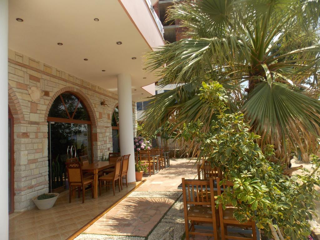 Hotel, Sarandë, Albania, Piccolino