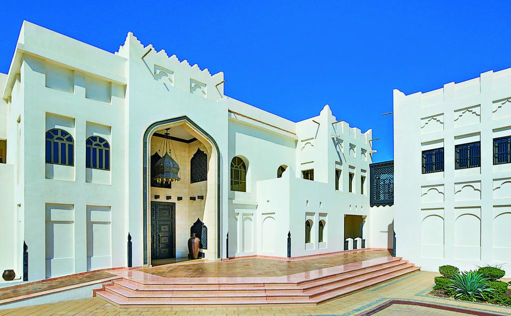 Sharq Village & Spa, a Ritz-Carlton Hotel, Доха (пляж), Катар, фотографии туров