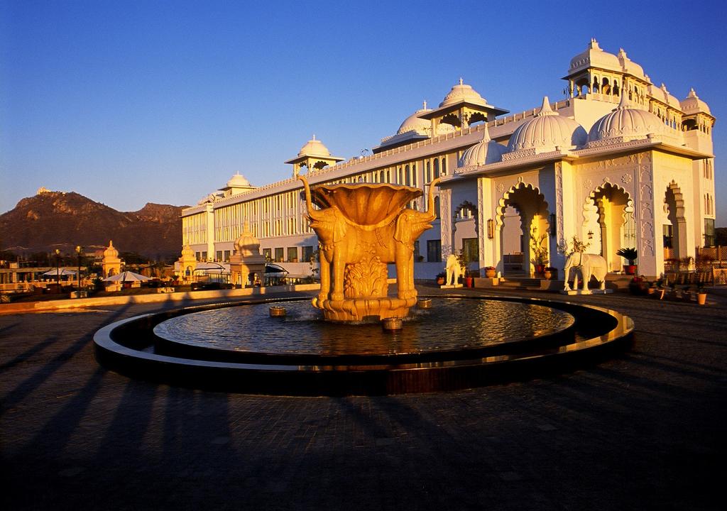 Radisson Blu Udaipur Palace Resort & Spa (ex. Sheraton Udaipur Palace Resort and Spa), фотографии