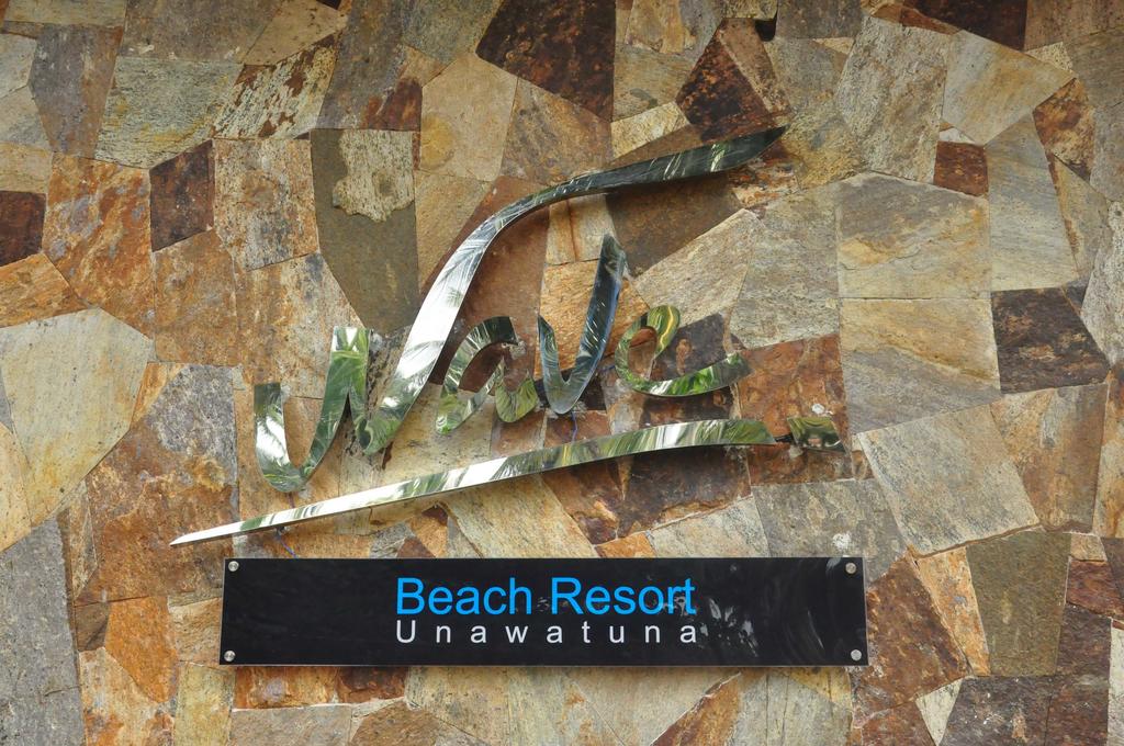 Wave Beach Resort, Унаватуна