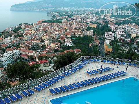 Неаполитанский залив President Grand Hotel (Sorrento)