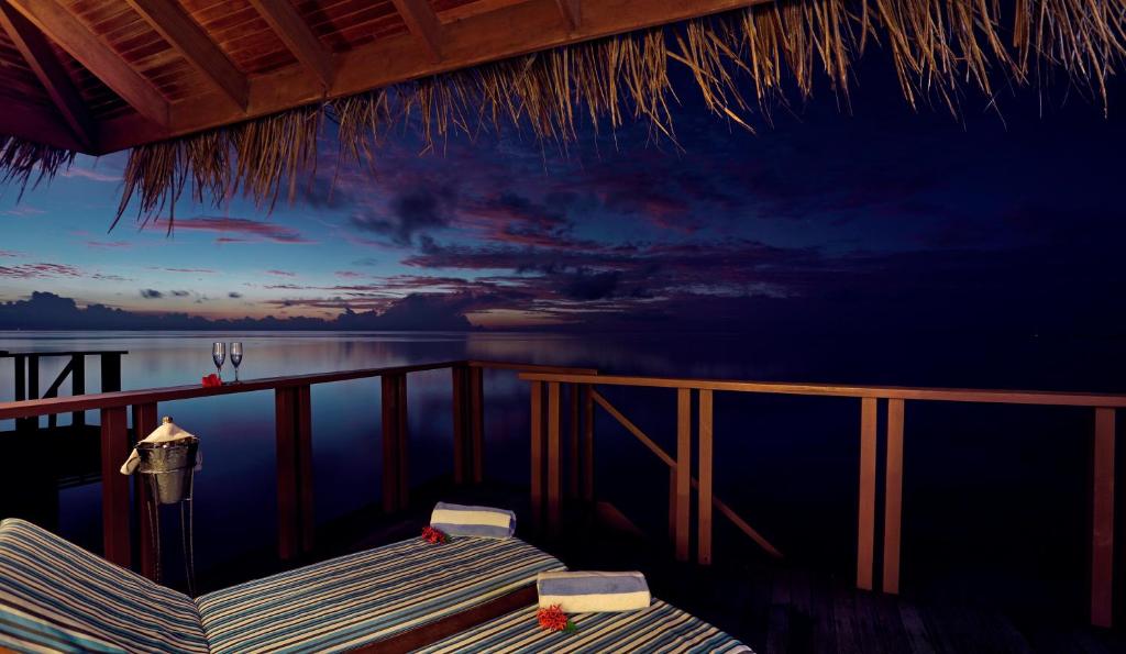 Отдых в отеле Medhufushi Island Resort Мииму Атолл