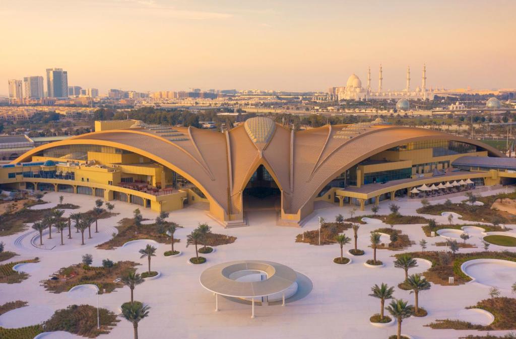 Erth Abu Dhabi, 5, фотографии