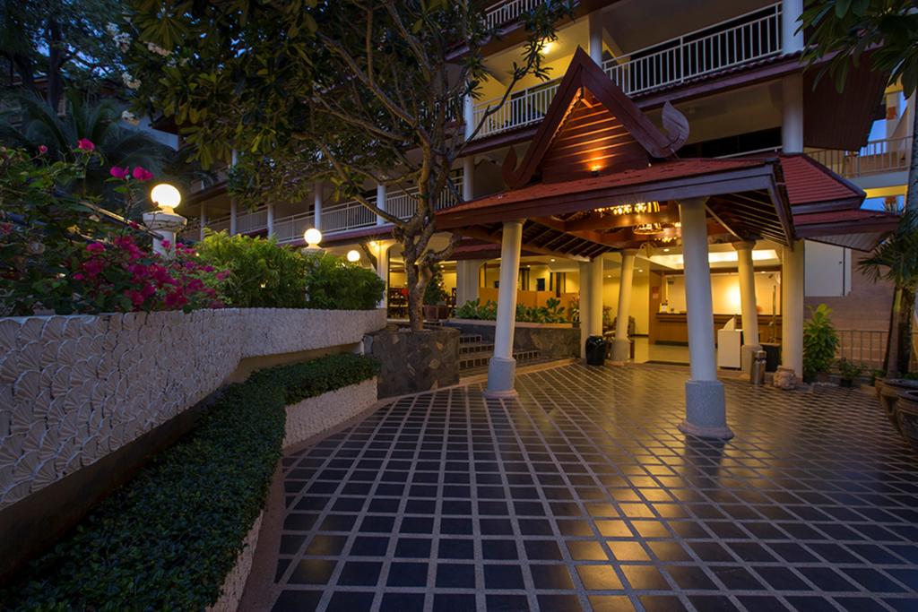 Горящие туры в отель Chanalai Flora Resort