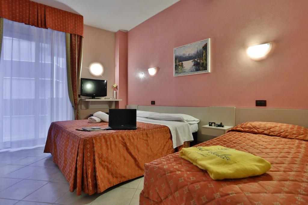 Горящие туры в отель Hotel Soleblu Римини Италия
