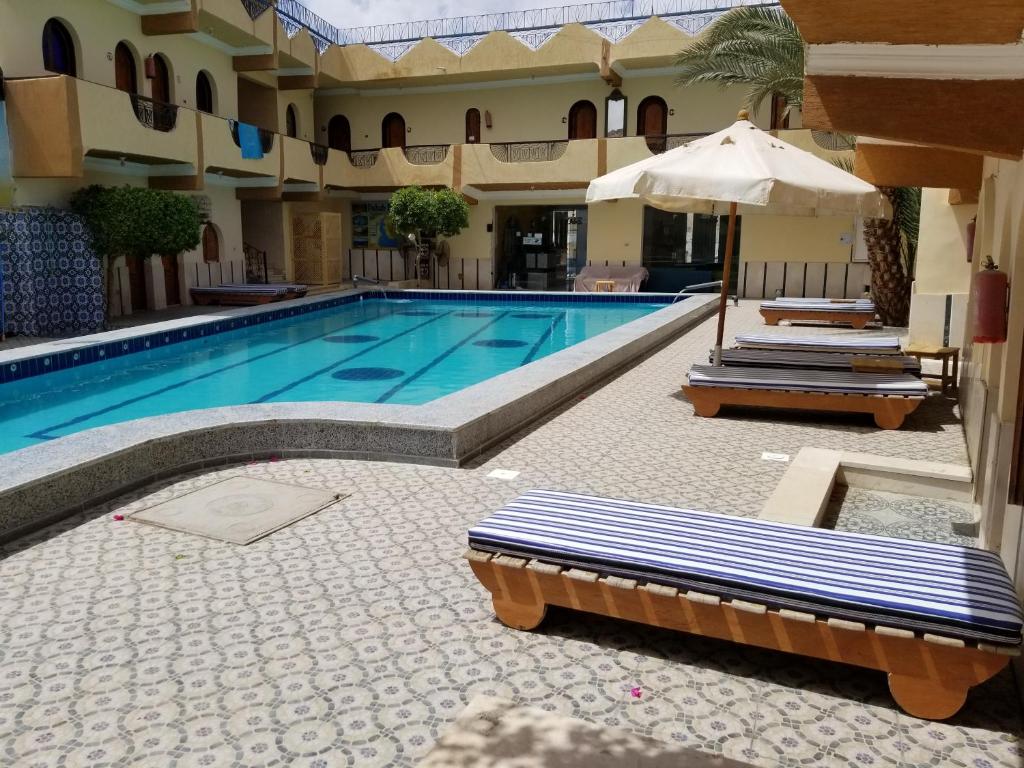 Відгуки про готелі Dahab Plaza