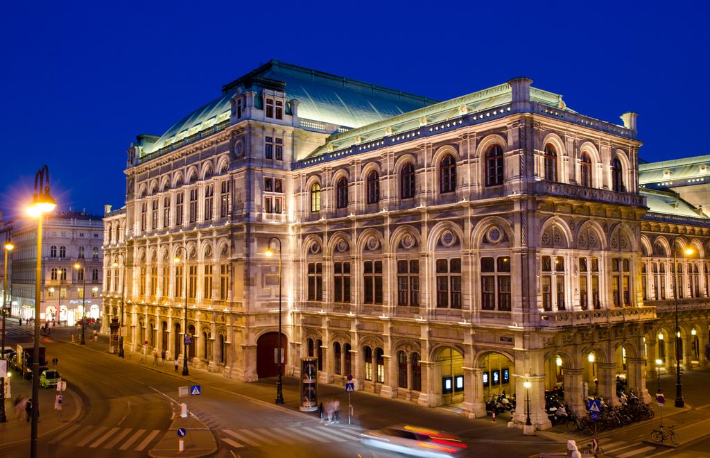 Strudlhof Hotel & Palais Австрия цены
