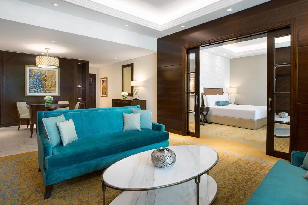 The Ritz-Carlton Dubai цена