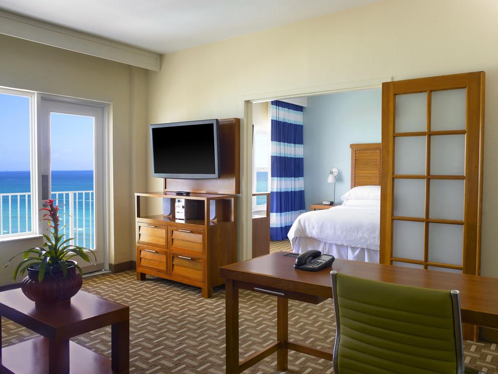 Горящие туры в отель Four Points by Sheraton Miami Beach Майами-Бич США