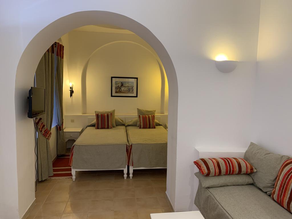 Цены в отеле Royal Karthago Resort & Thalasso
