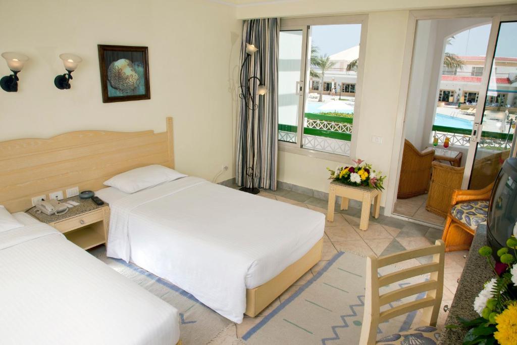Zdjęcie hotelu Coral Beach Resort Tiran