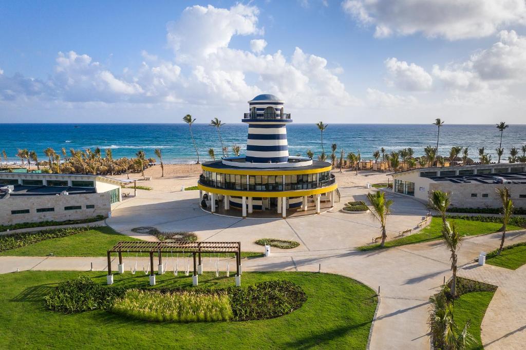Відгуки про готелі Ocean el Faro Resort