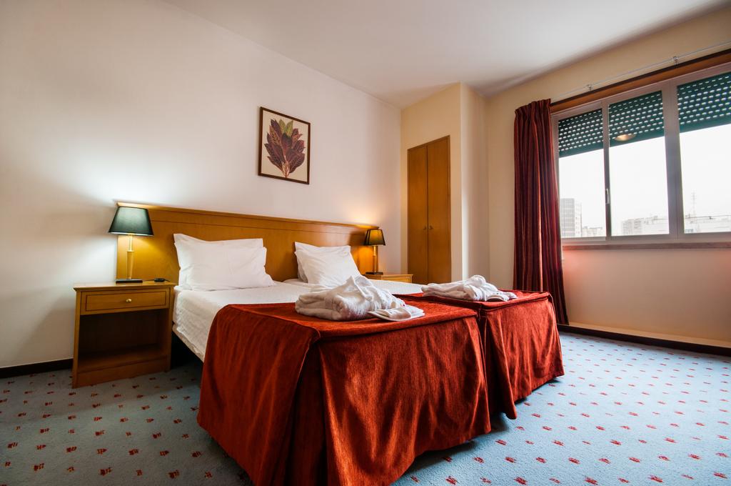 Hot tours in Hotel Residencial Lar Do Areeiro Lisbon Portugal