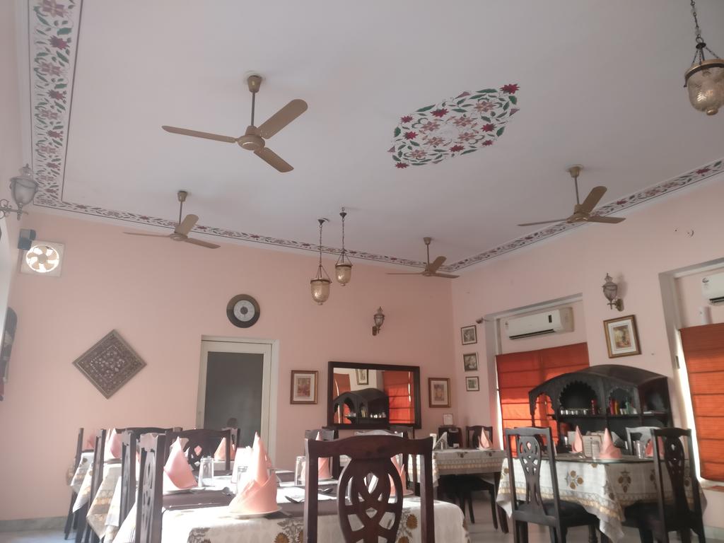 Горящие туры в отель Suryaa Villa (A Classic Heritage Hotel) Джайсалмер Индия
