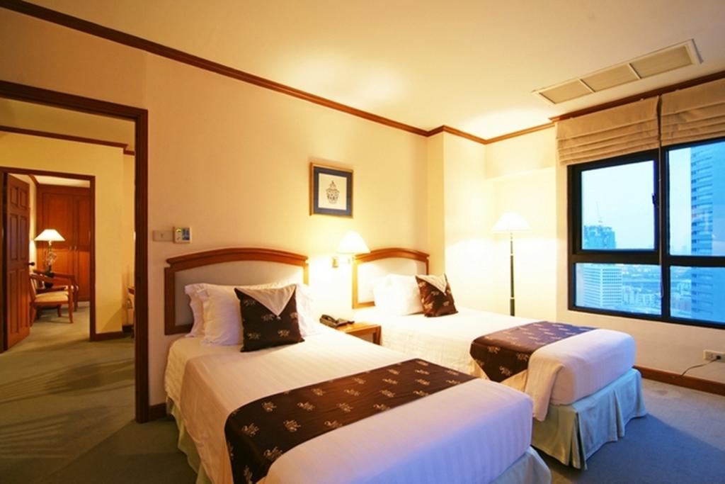 Відпочинок в готелі Grand Diamond Бангкок