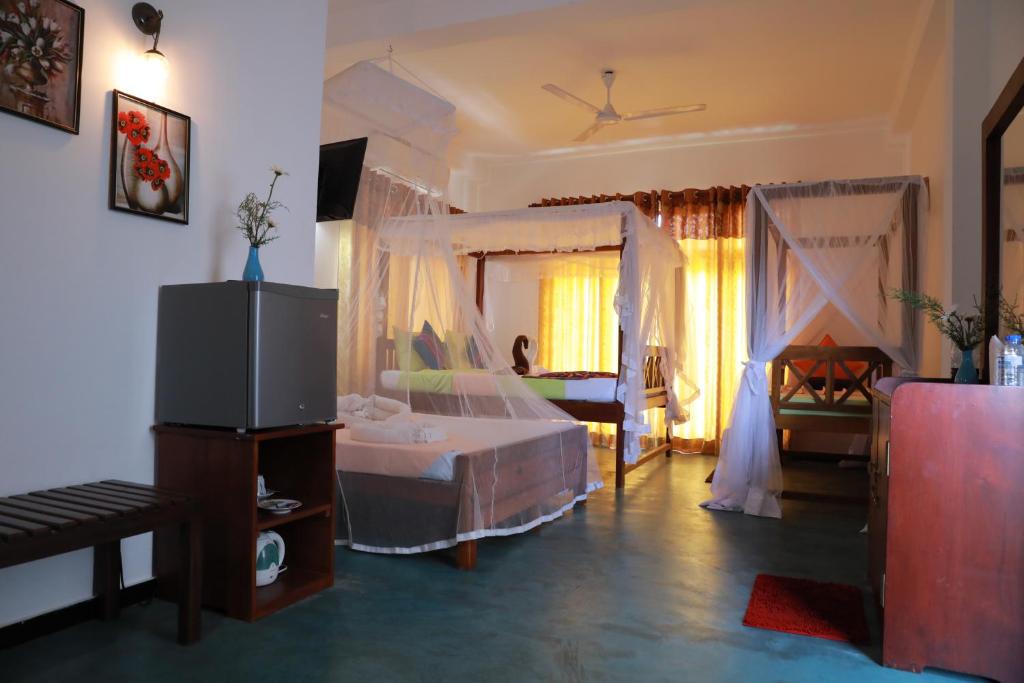 Туры в отель Bay Watch Hotel Унаватуна Шри-Ланка
