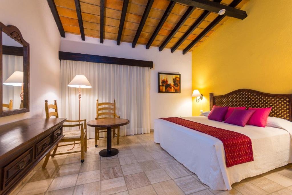 Hacienda Buenaventura Hotel and Mexican Charm цена