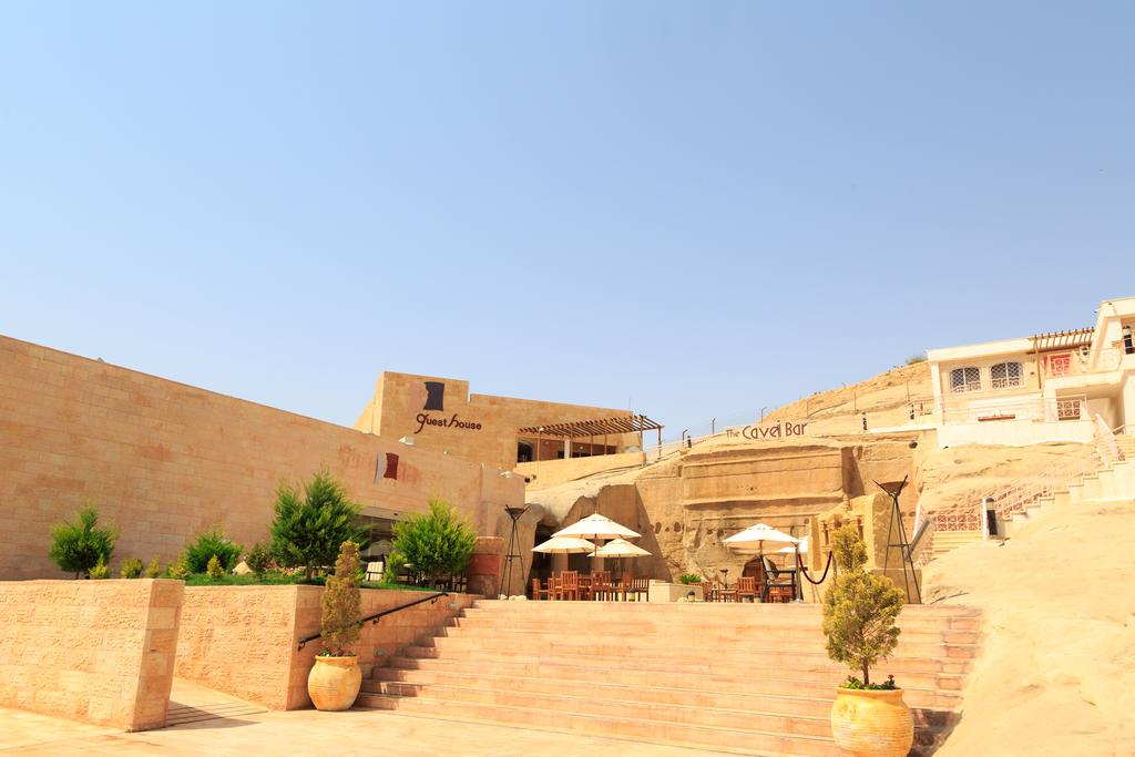 Petra Guest House, food