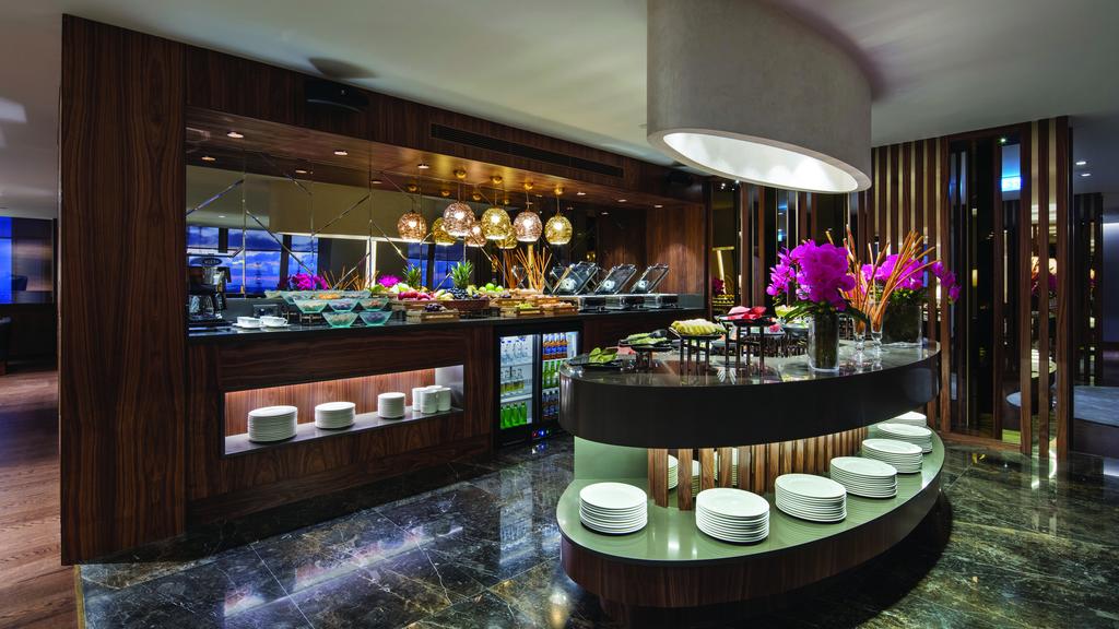 Ціни в готелі Sheraton Istanbul Maslak Hotel