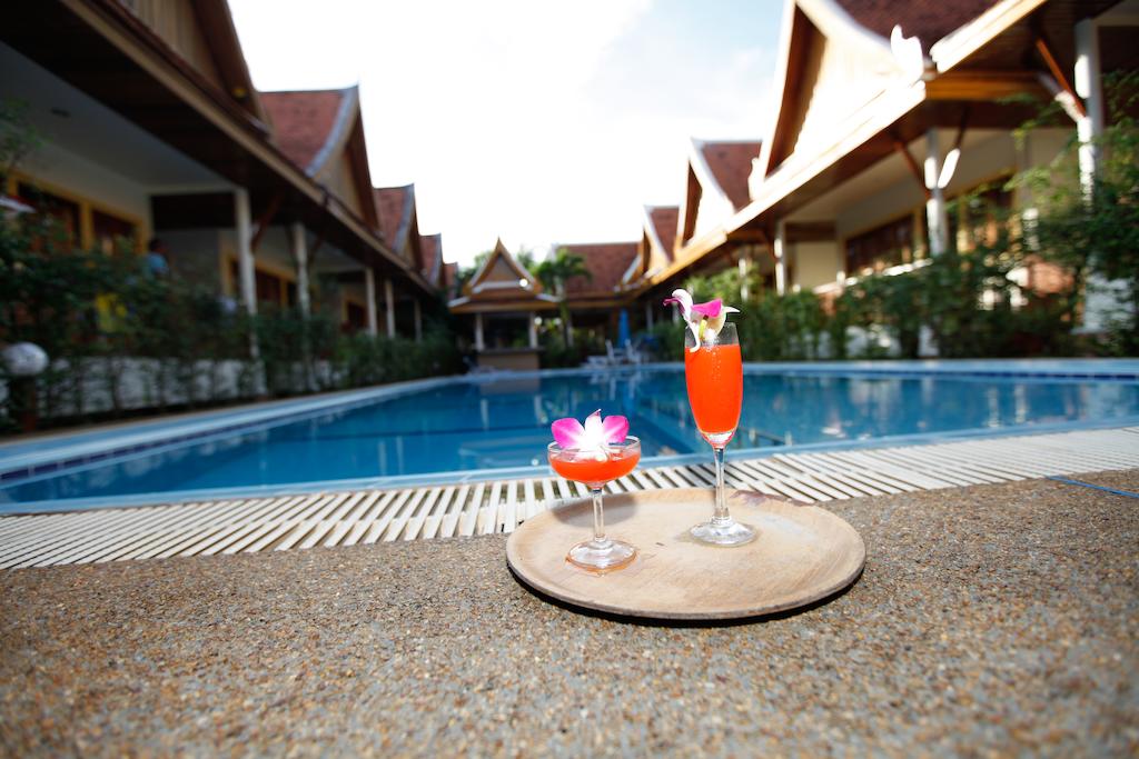 Отдых в отеле Bangtao Village Resort Пхукет Таиланд