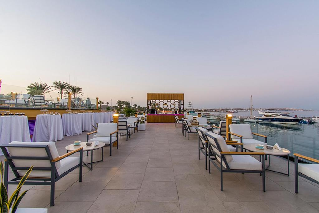 Отель, Continental Hotel Hurghada (ex. Movenpick Resort Hurghada)