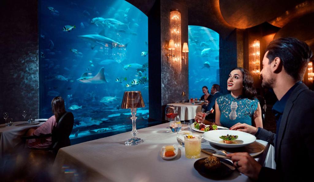Відпочинок в готелі Atlantis The Palm Дубай Пальма ОАЕ