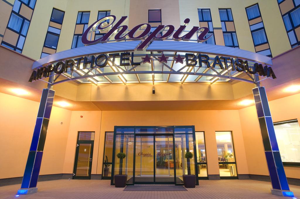 Vienna House Easy Chopin Hotel (ex. Chopin Airporthotel), Братислава ціни