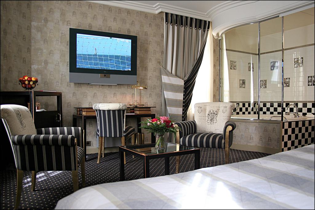 Hot tours in Hotel Villa Lutece Port Royal Paris France