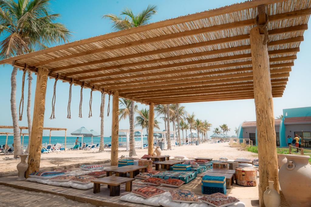 Відгуки про відпочинок у готелі, Bm Beach Resort (ex. Smartline Bin Majid)