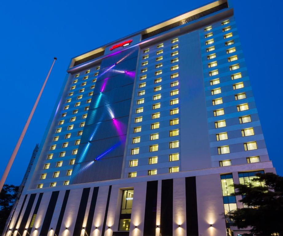 Горящие туры в отель Hampton by Hilton Warsaw City Centre