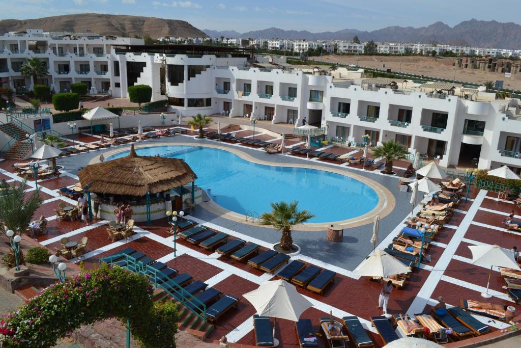 Отдых в отеле Sharm Holiday Resort Aqua Park