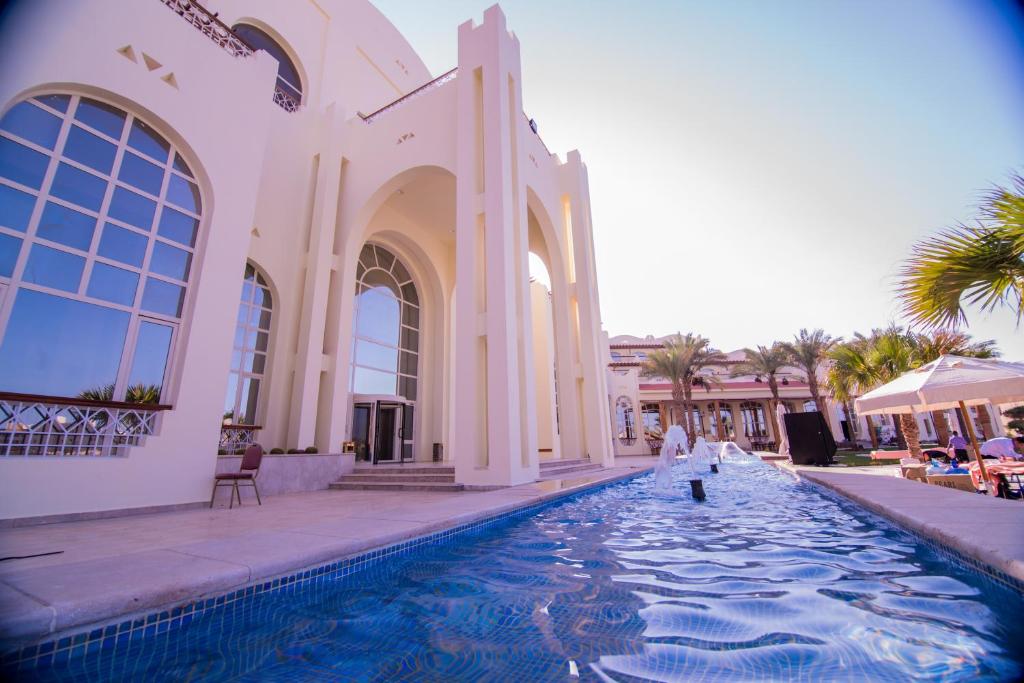 Отдых в отеле Royal Lagoons Resort and Aqua Park Хургада Египет