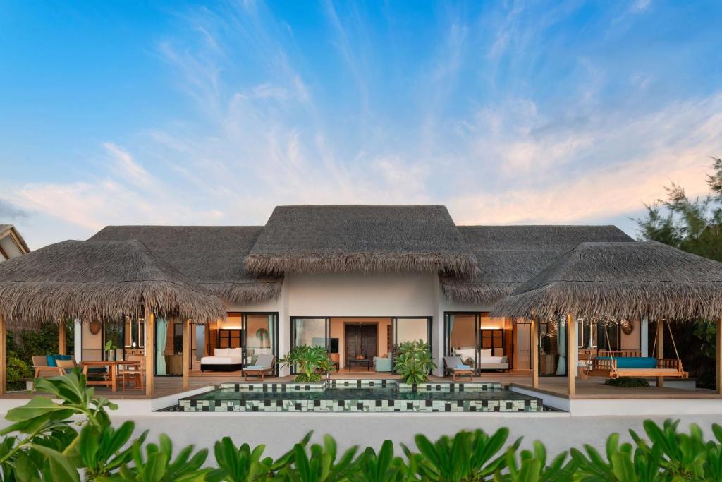 Hilton Maldives Amingiri Resort & Spa фото и отзывы