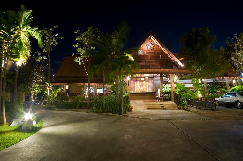 Туры в отель Inrawadee Resort пляж Паттаи Таиланд