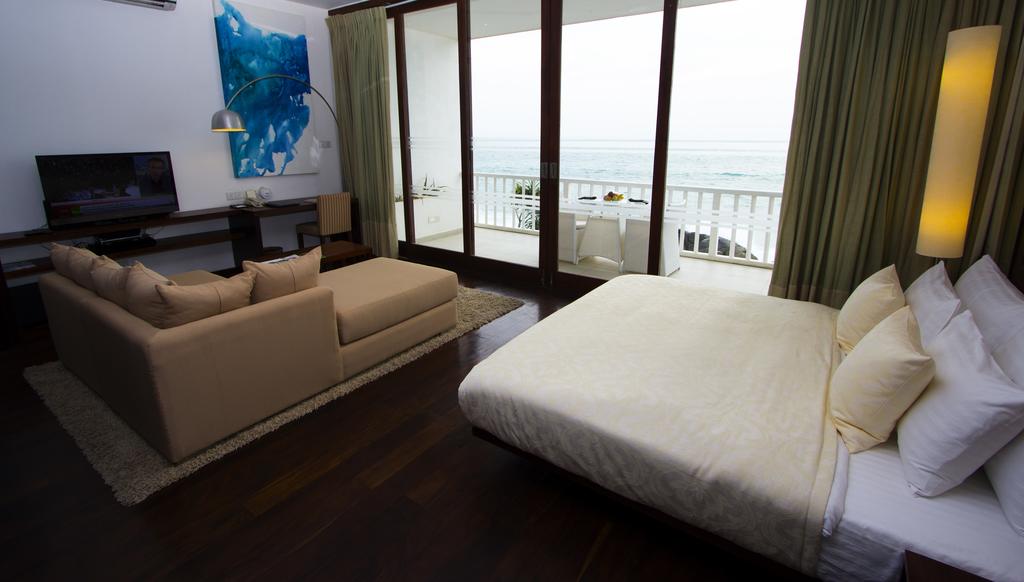 Отдых в отеле Michelle Beach Hotel Балапития Шри-Ланка
