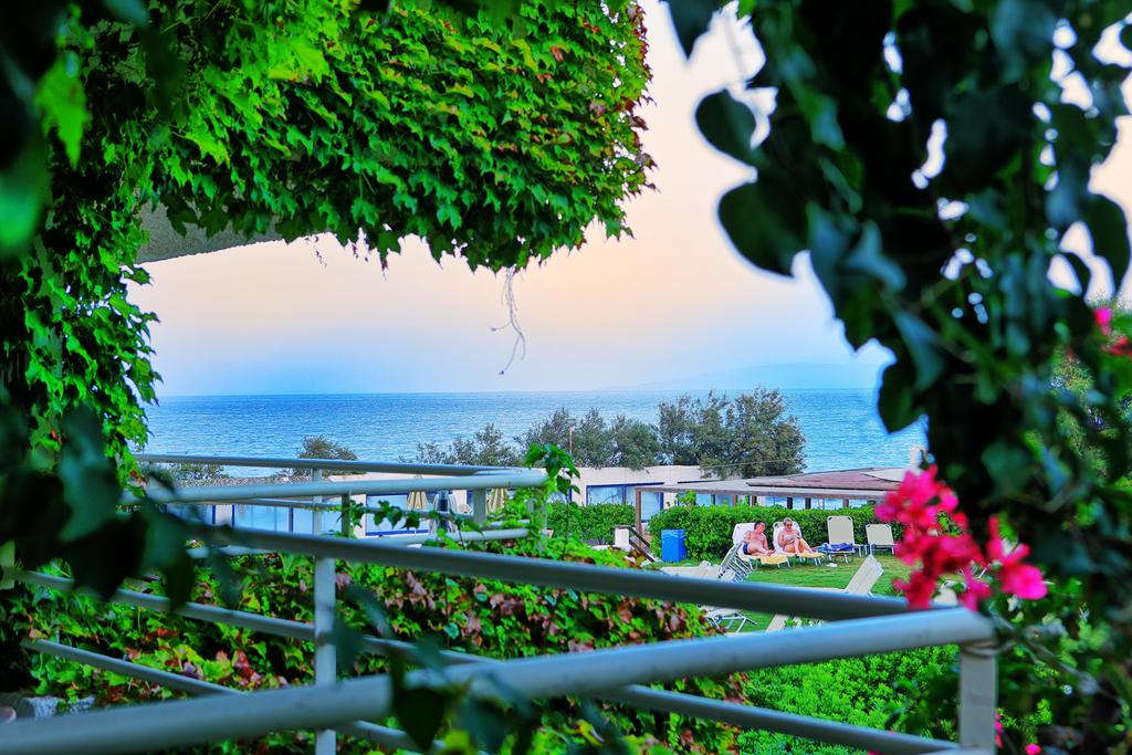 Тури в готель Apollonia Beach Resort and Spa Іракліон
