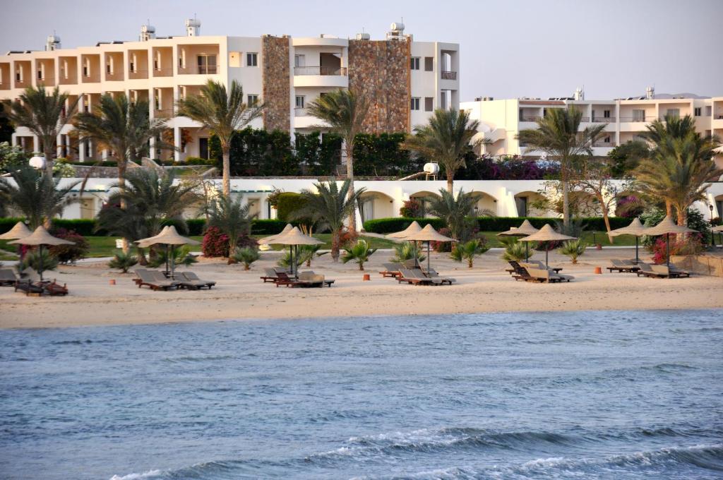 Egypt Royal Brayka Beach Resort