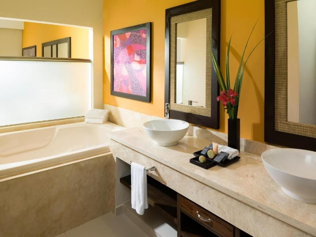 Отель, El Dorado Seaside Suites Palms by Karisma - Adults only (ex. El Dorado Seaside Suites)