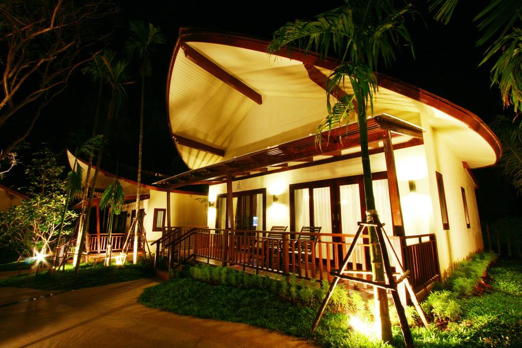 Краби Aonang Phu Petra Resort цены