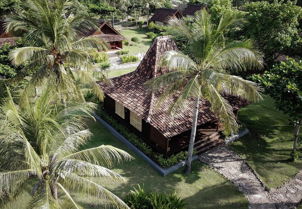 Desa Dunia Beda Beach Resort Индонезия цены