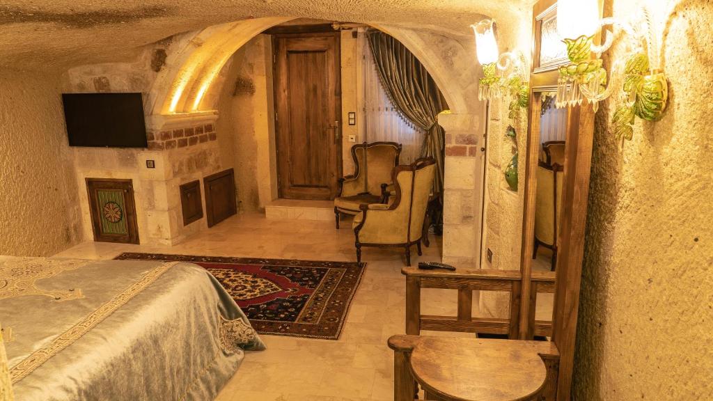 Reviews of tourists Elika Cave Suites
